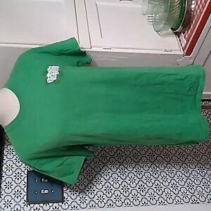 Girlie Girl Christmas medium shirt 👕